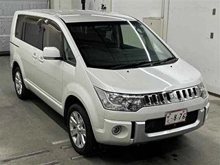 Mitsubishi Delica D5