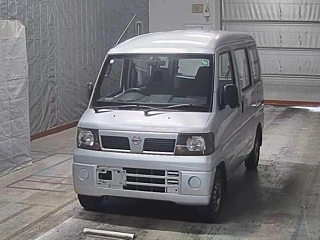Nissan Clipper Van