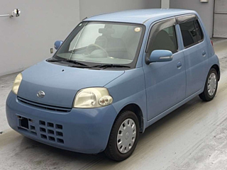 Daihatsu Esse
