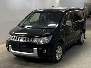 Mitsubishi Delica D5