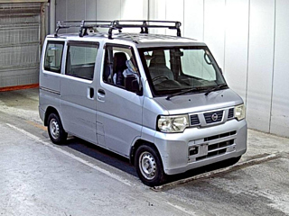 Nissan Clipper Van